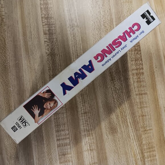 Chasing Amy (1997) VHS Kevin Smith Miramax CULT COMEDY DRAMA ROMANCE Vintage - Picture 4 of 9